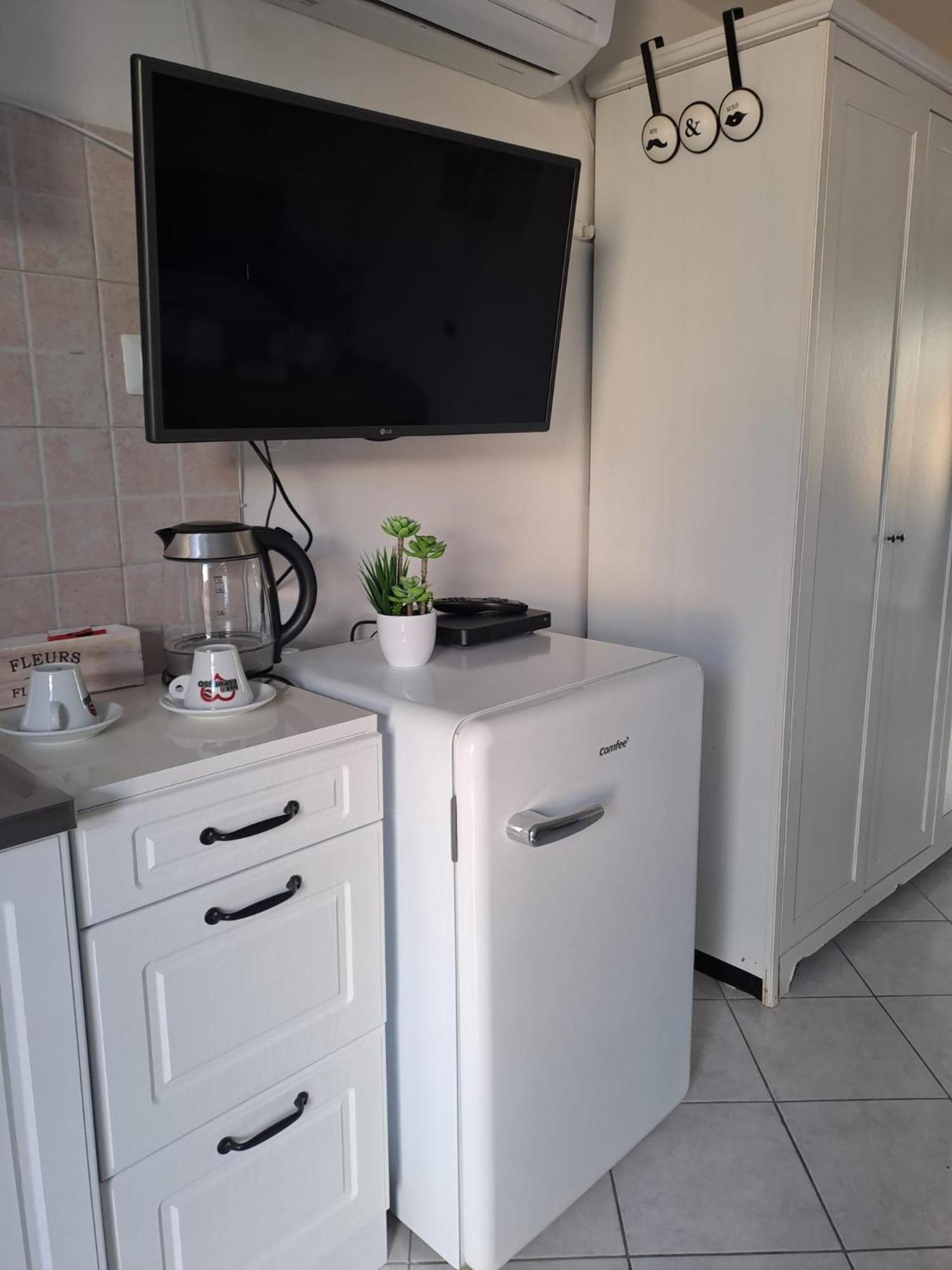 Agriturismo Torre Flavia 라디스폴리 외부 사진